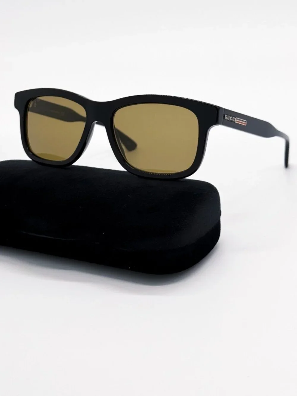 NWT Gucci GG0824S 006 Black Green Classic Men Sunglasses
